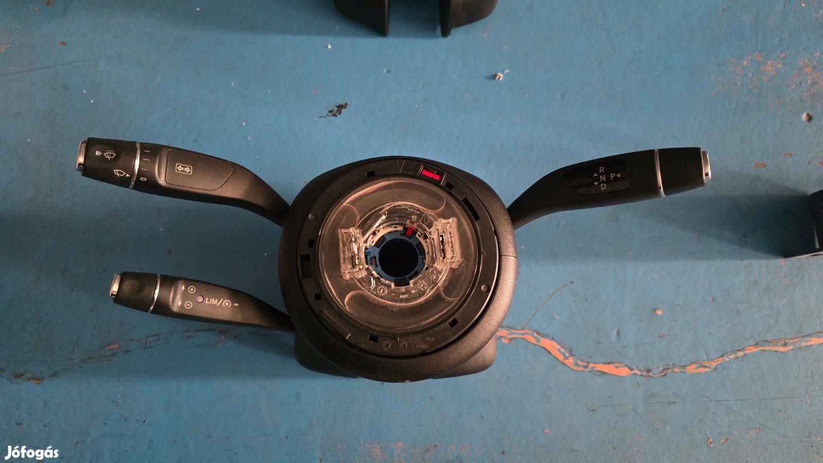 Szögjeladó w212 A2129009315 eladó