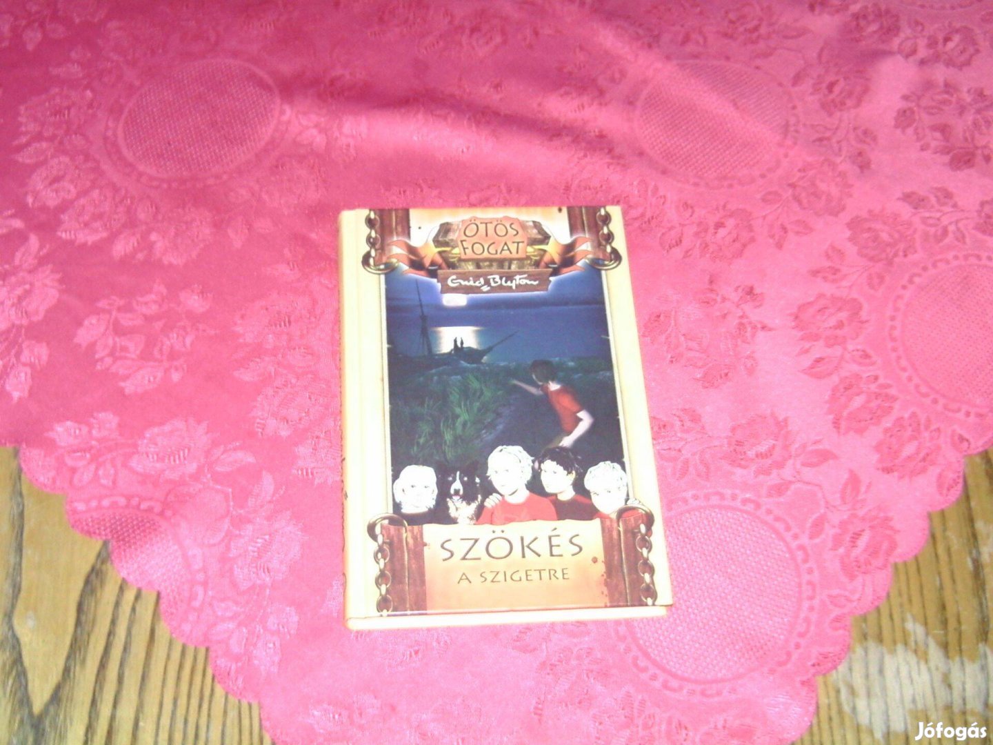 Szökés a szigetre c. könyv