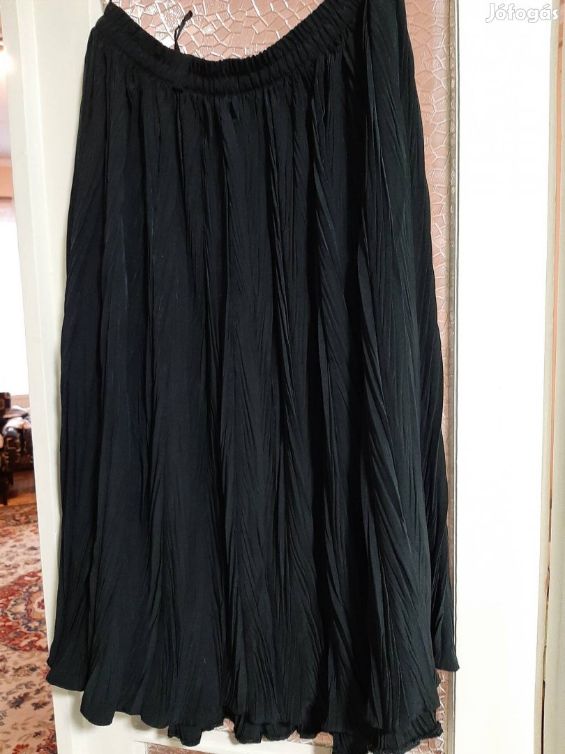 Szoknya, jó állapotu