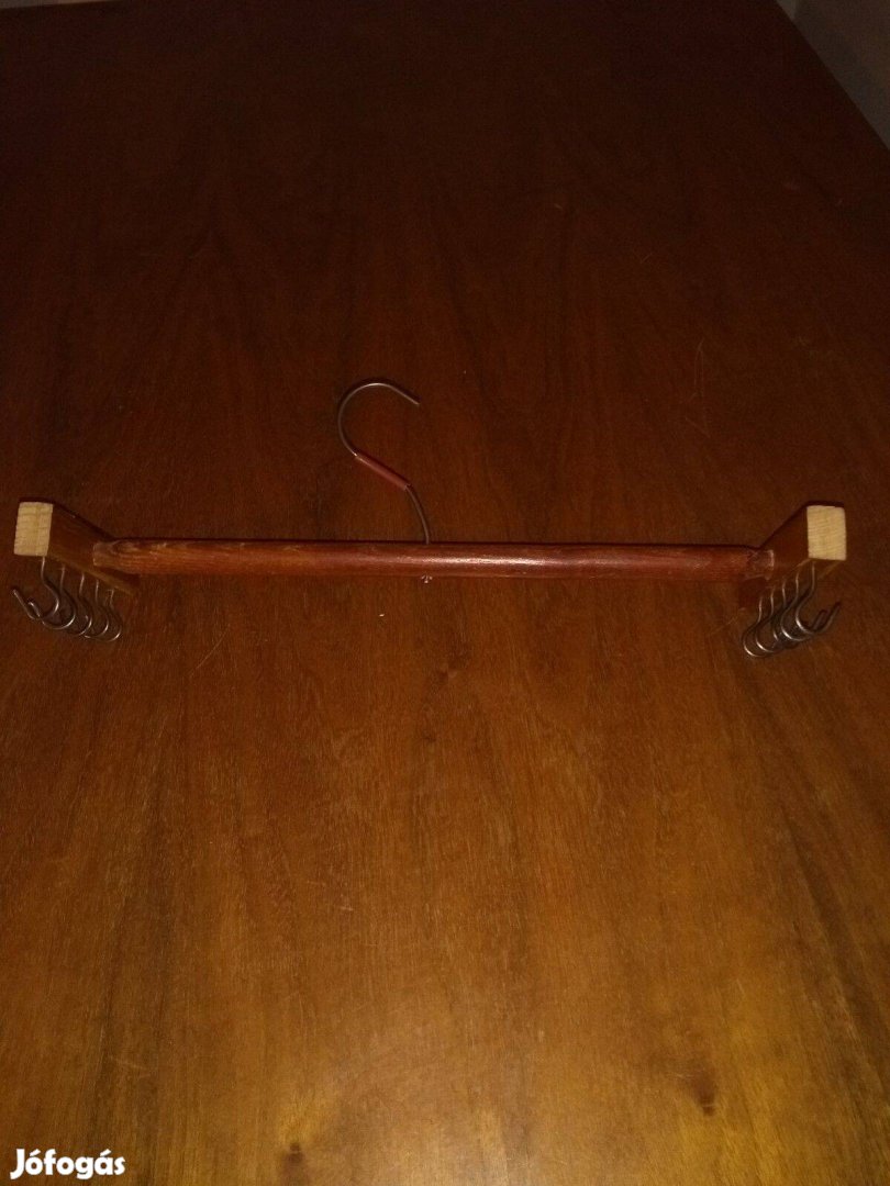 Szoknya fogas eladó