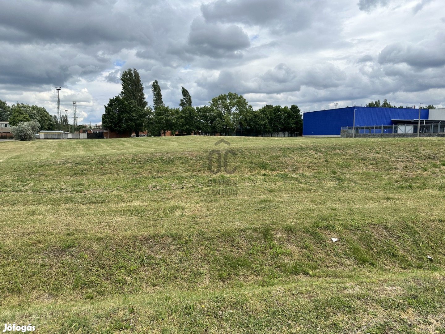 Szolnoki eladó telek