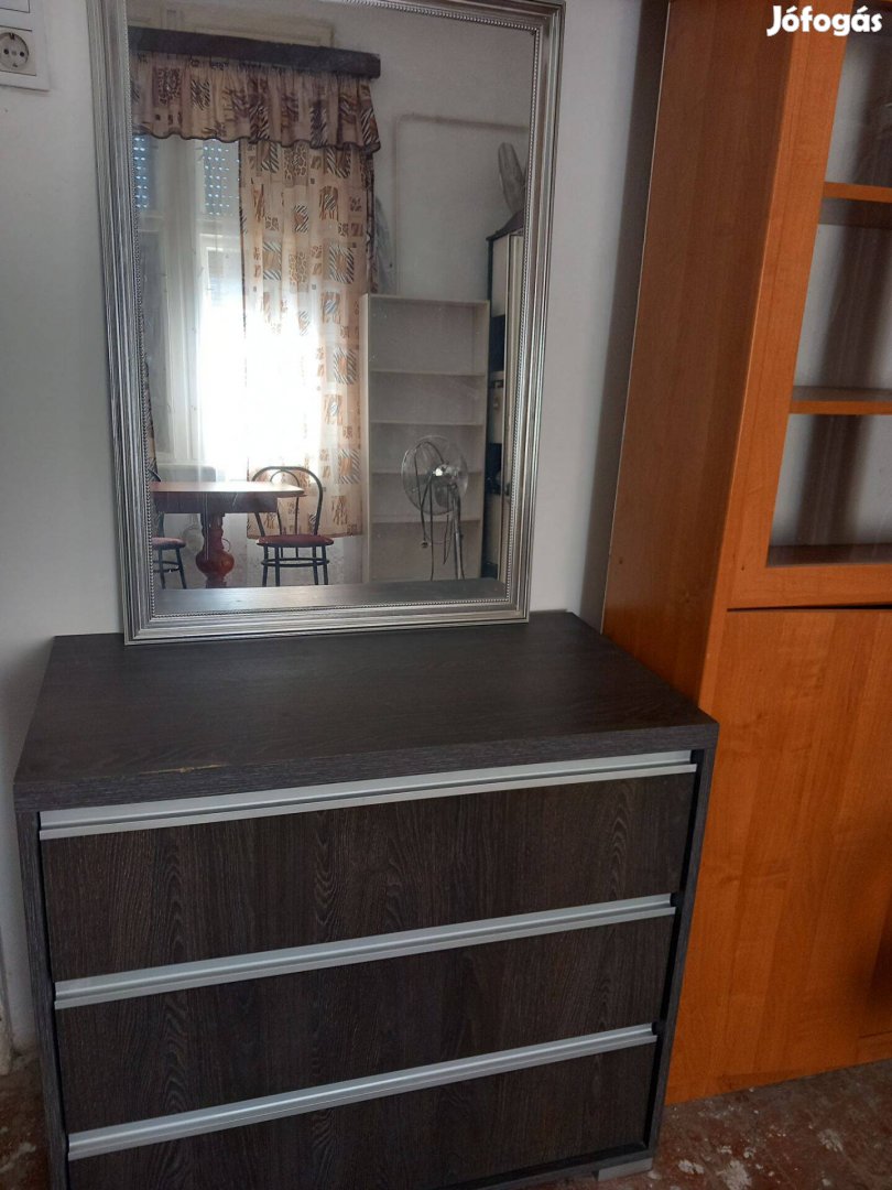 Szolnokon Eladó KOMÓD!