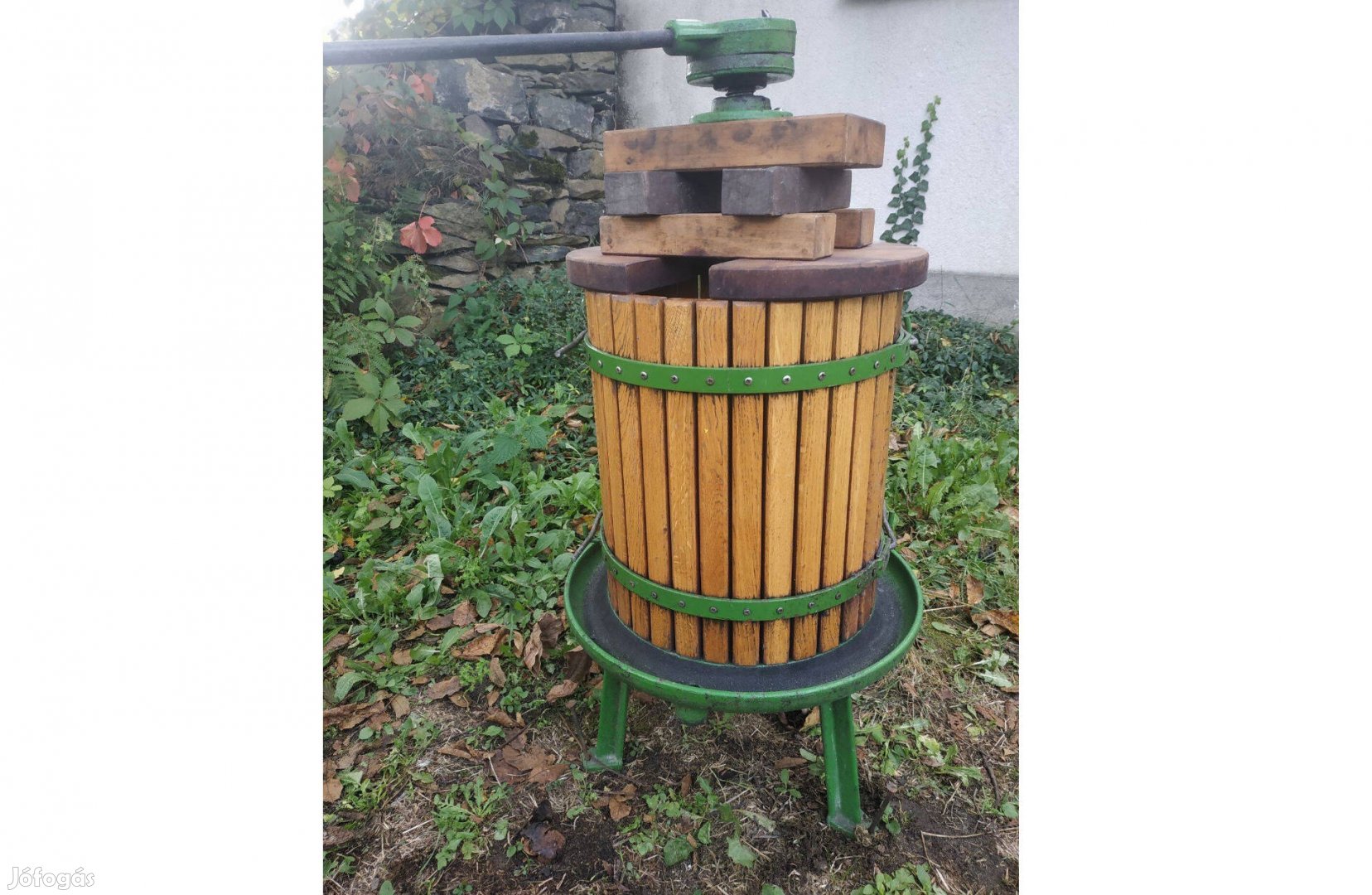 Szőlő és gyümölcs prés és daráló