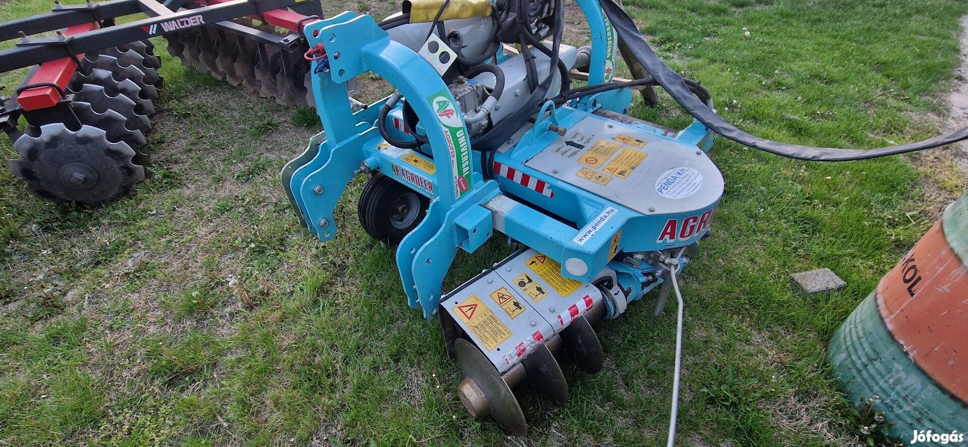 Szőlő gyümölcs soraljművelő tőkealjművelő Agrofer hydromotoros pálcás 