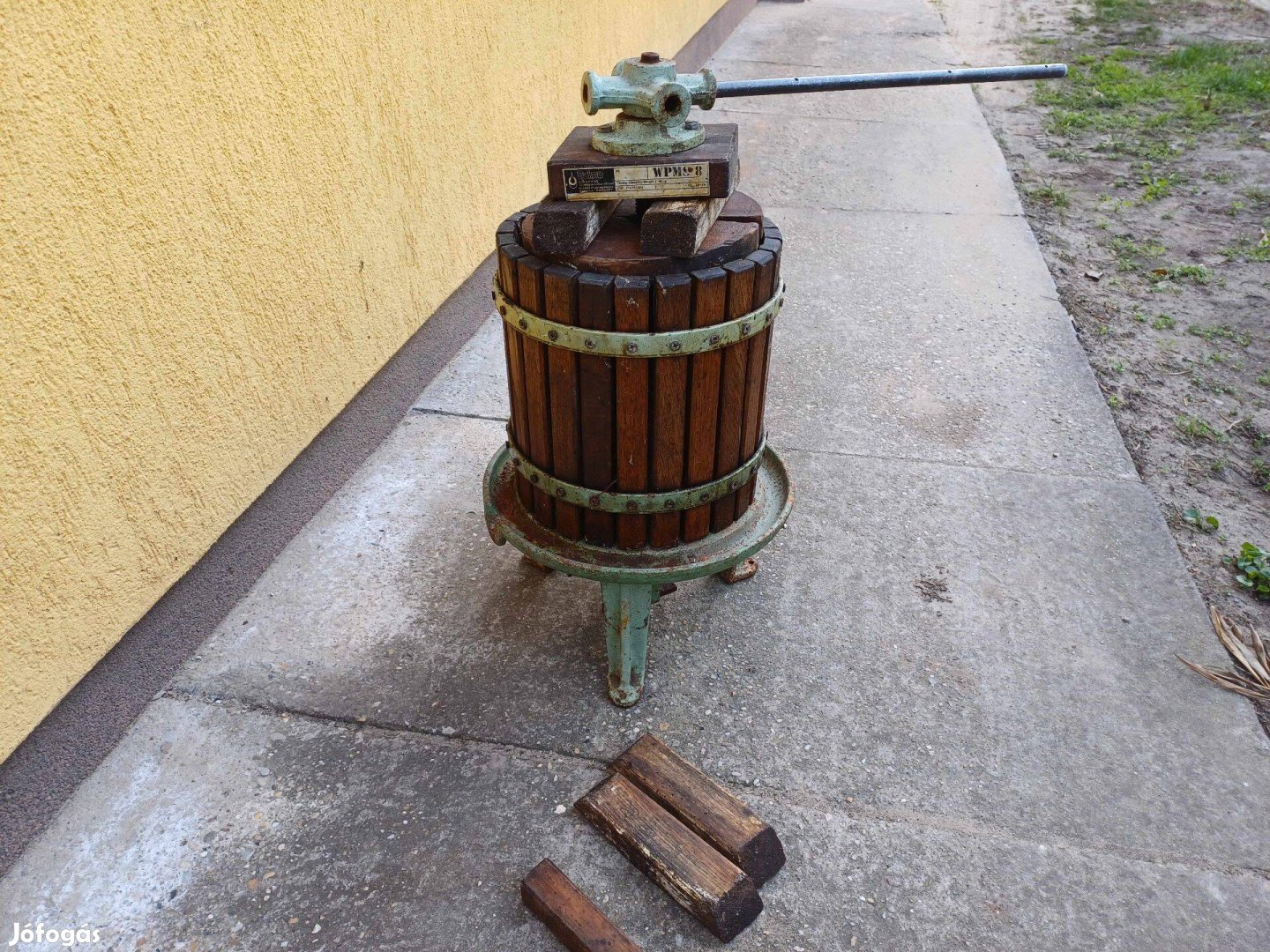 Szőlő prés, 18 literes eladó. Budapest XXI.ker. és