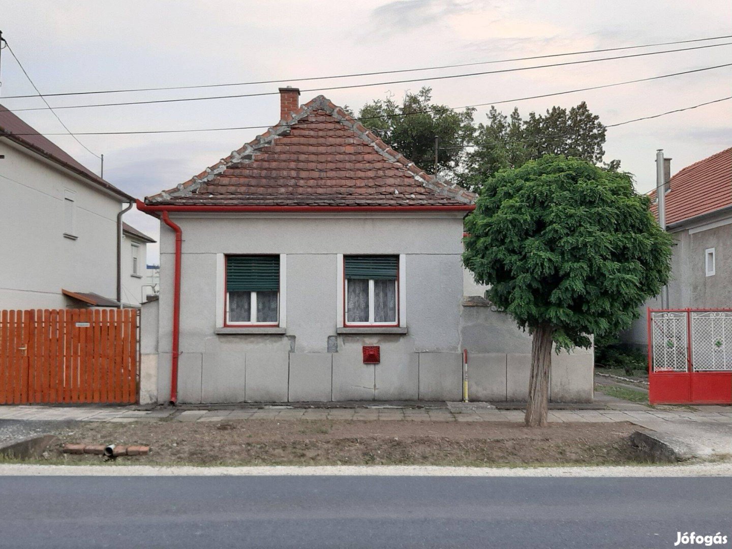 Szombathely külterületén ház eladó nagy kerttel