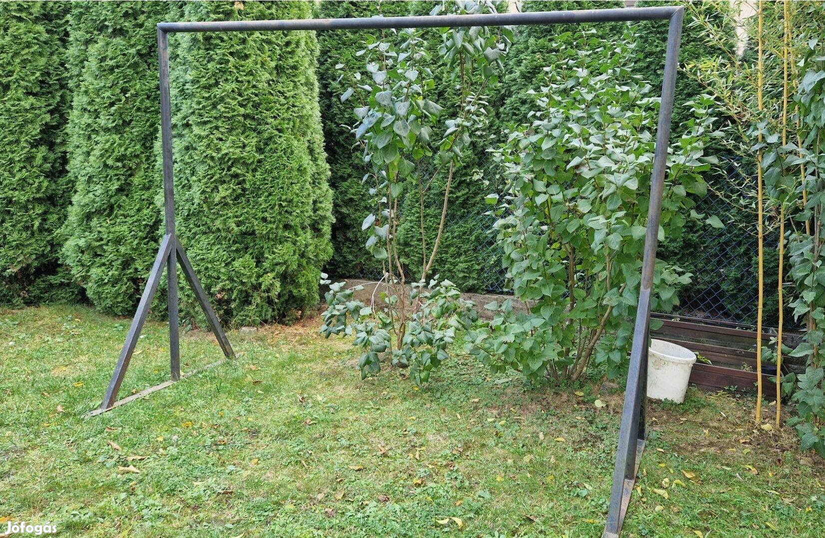 Szőnyegporoló állvány