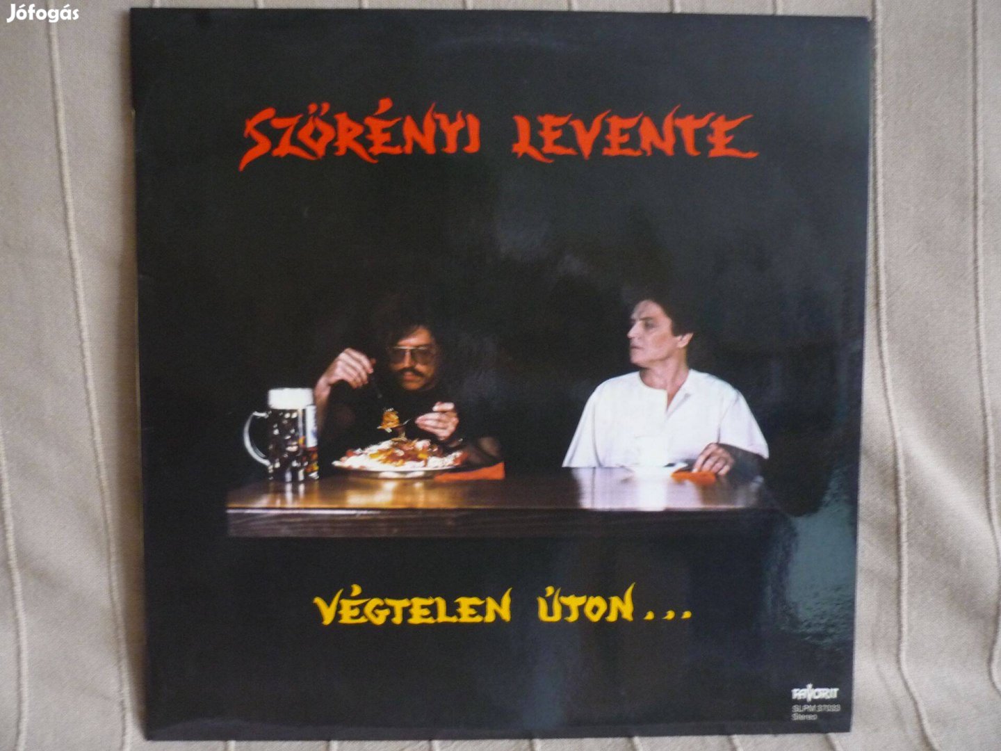 Szörényi - Végtelen úton - bakelit