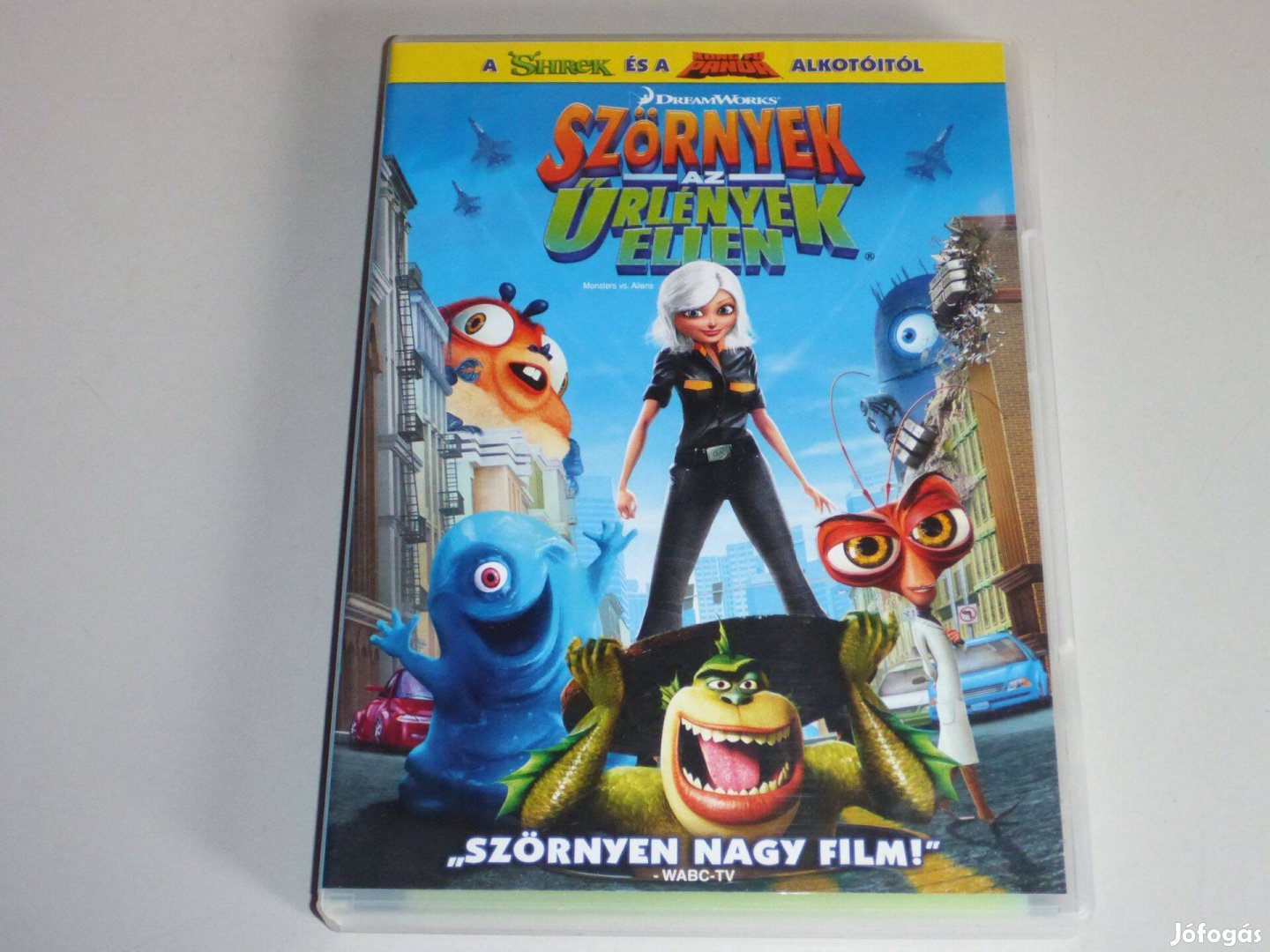 Szörnyek az űrlények ellen DVD film