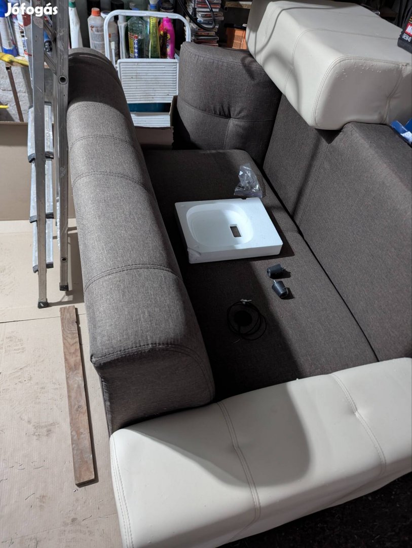 Szövet, műbőr kanapé-ágy