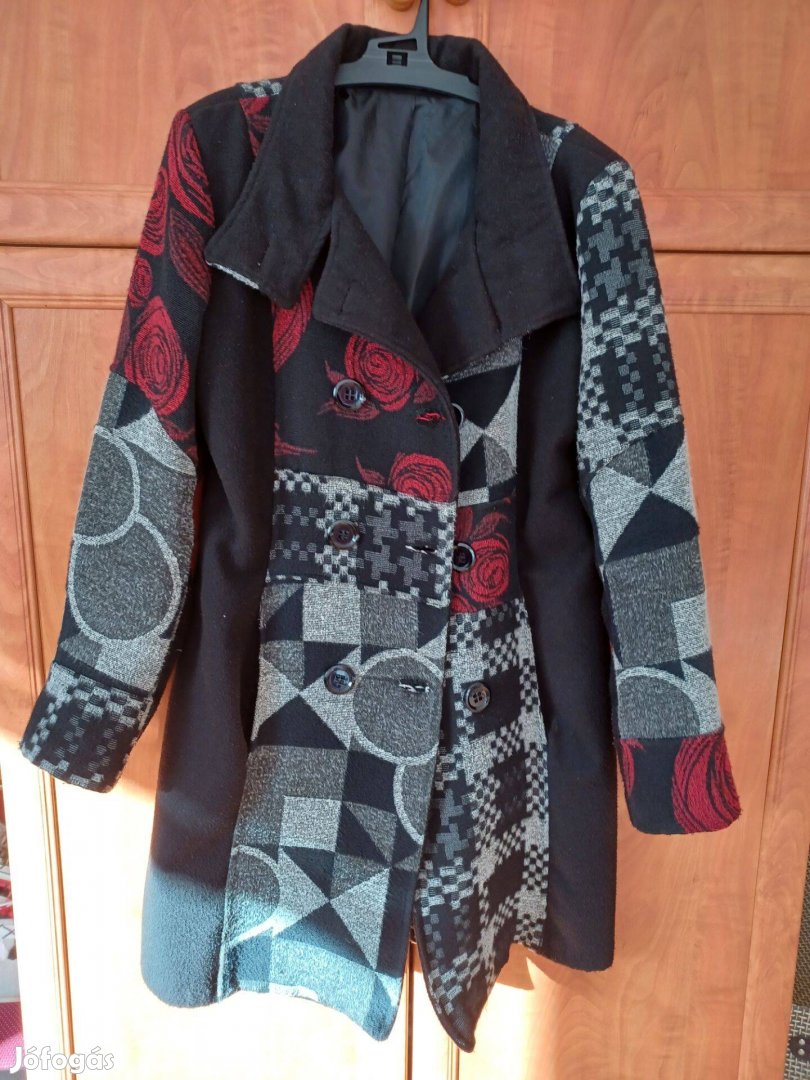 Szövet kabát mintás