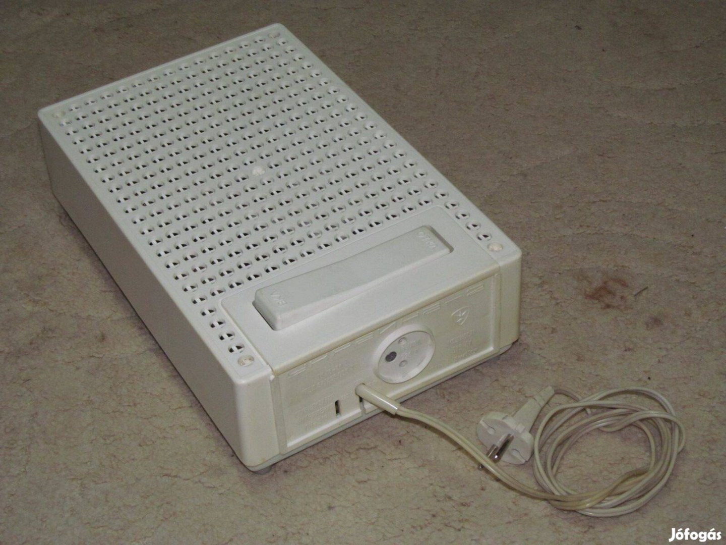 Szovjet/Ukrán "békebeli" hálózati ferromágneses feszültség stabilizáto