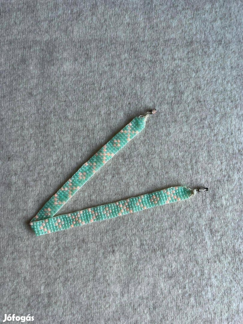 Szövött nyaklánc - lányka