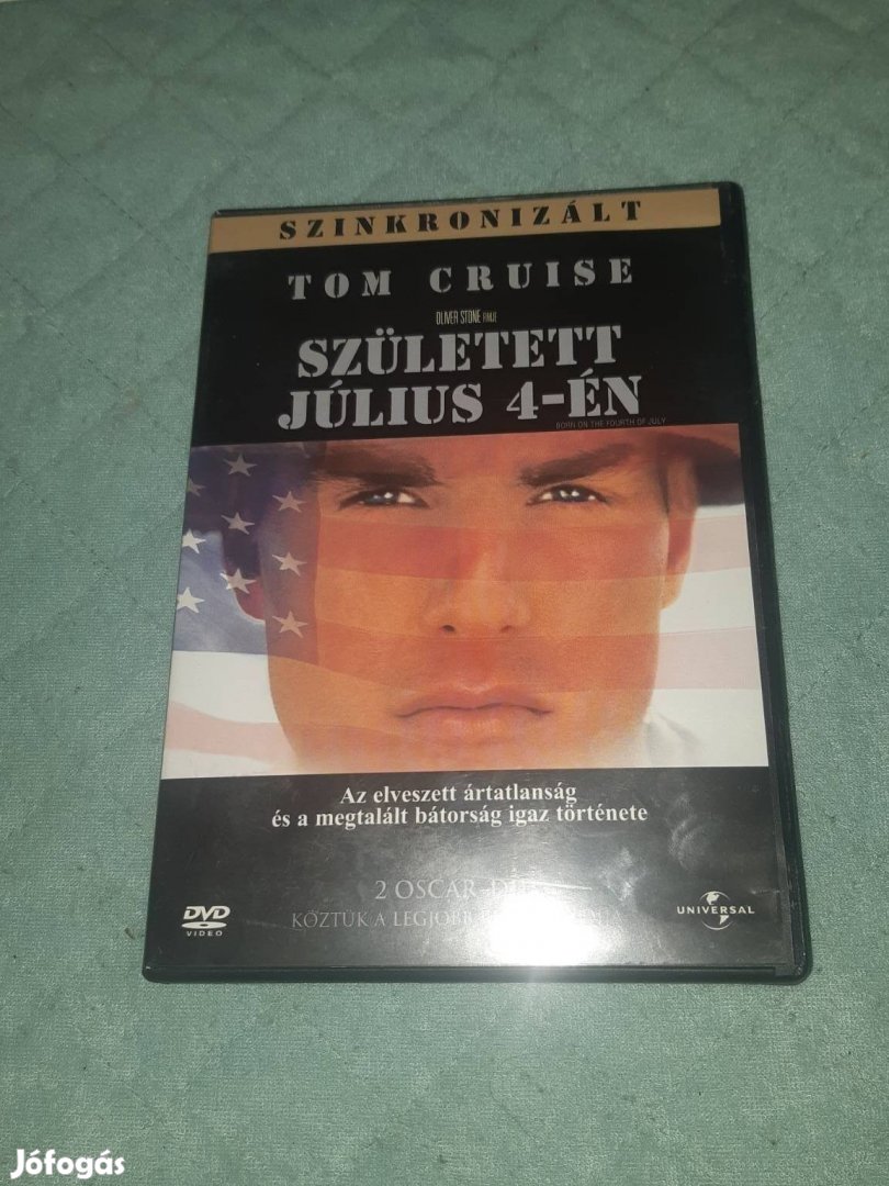 Született július 4-én DVD film