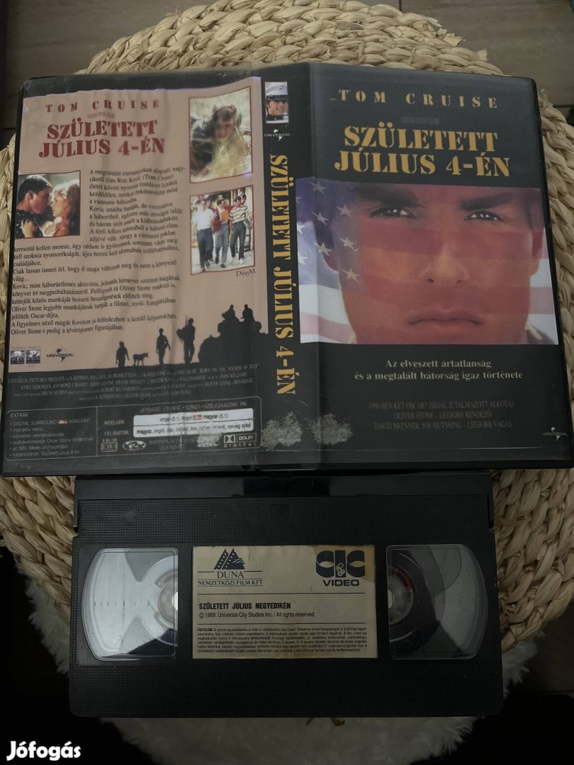 Született július 4-én vhs m