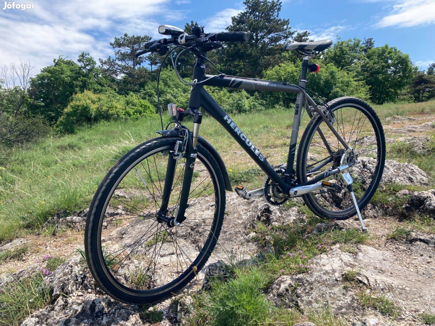 Szuper alu cross trekking túra kerékpár 28" Hercules Magura Deore ktm