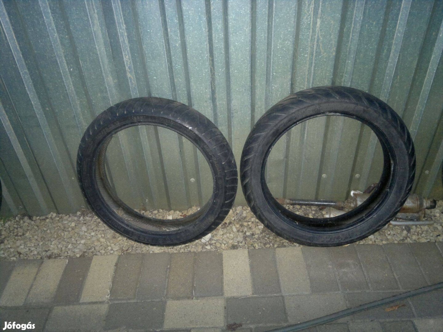 Szupermoto külsögumi 17x120-130 méretben