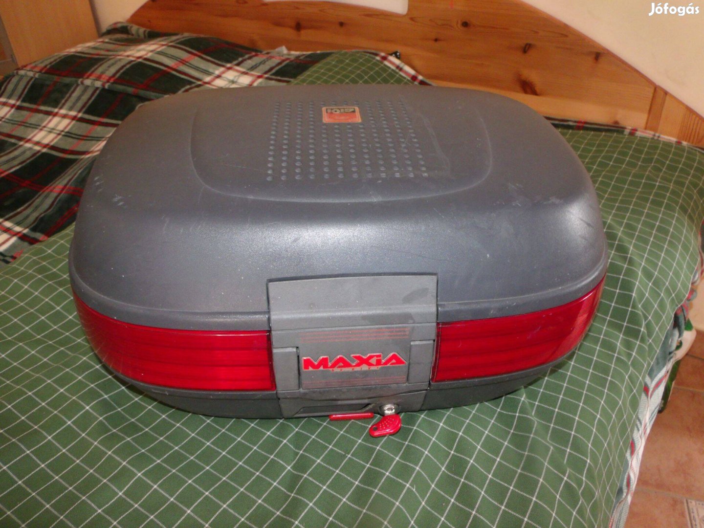 Szürke Givi Maxia E50 Monokey motoros oldaldoboz topcase hátsó doboz