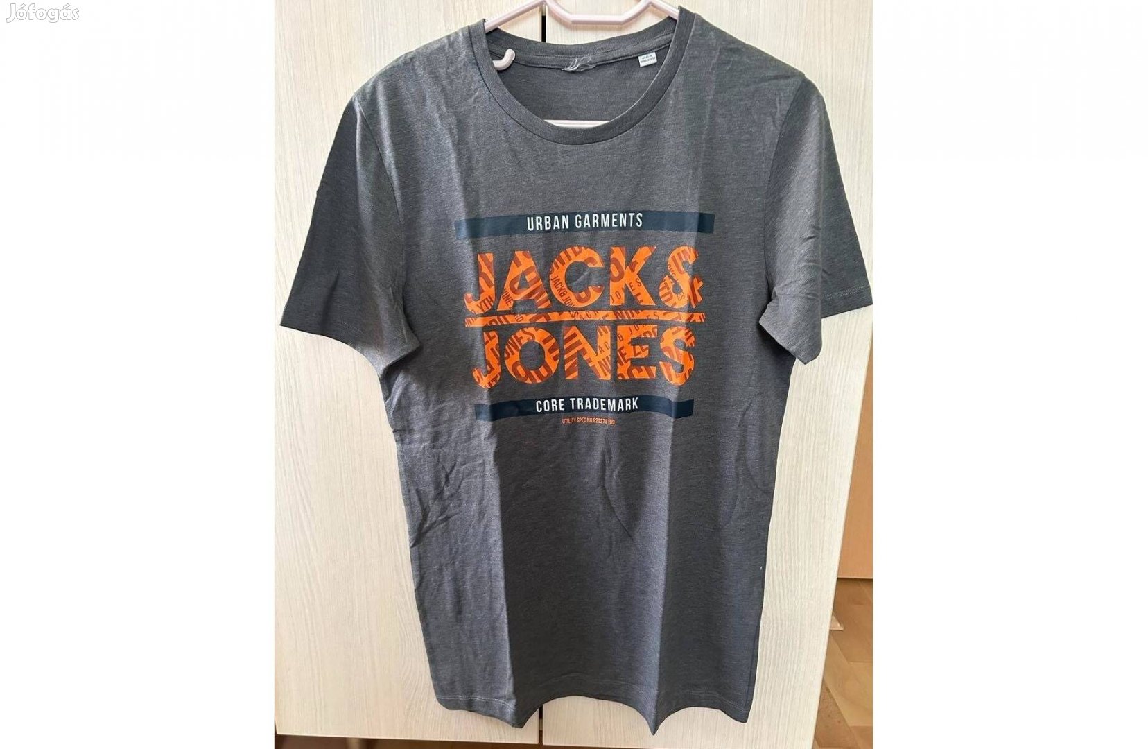 Szürke Jack & Jones férfi póló