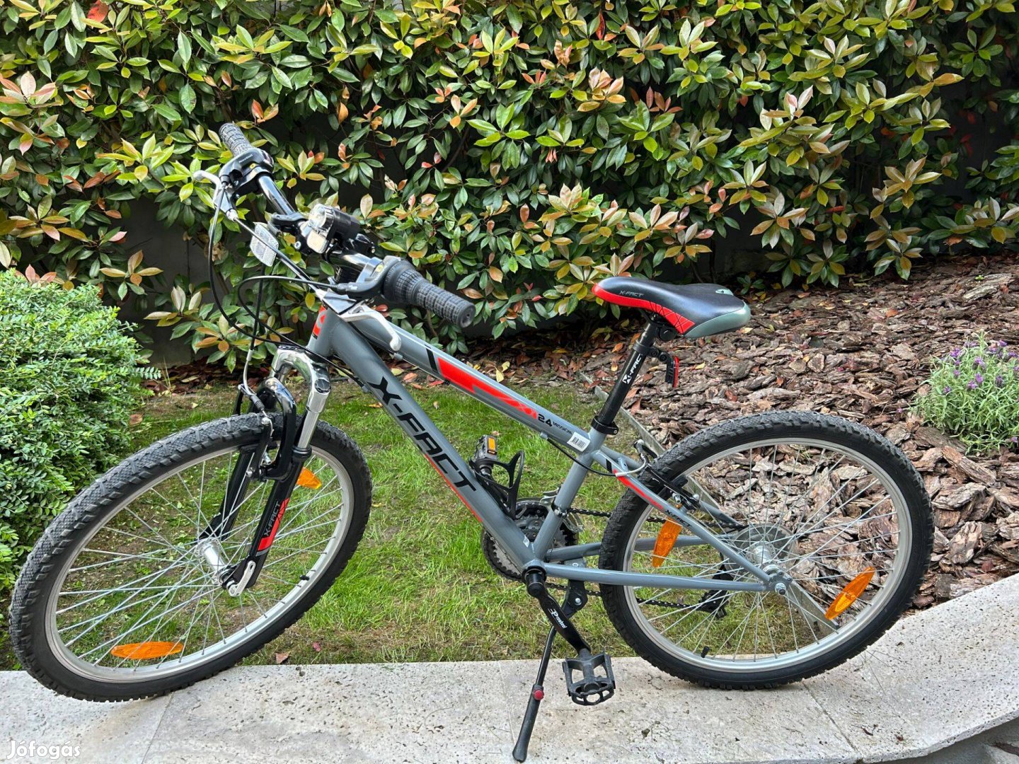 Szürke X-fact mission 24-es kerékpár