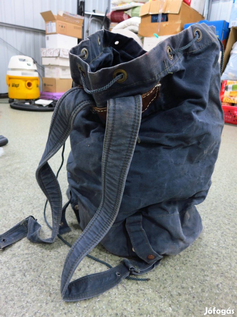 Szürke farmer hátizsák, nagy méret és teherbírás (túrazsák) 75 x 55 cm