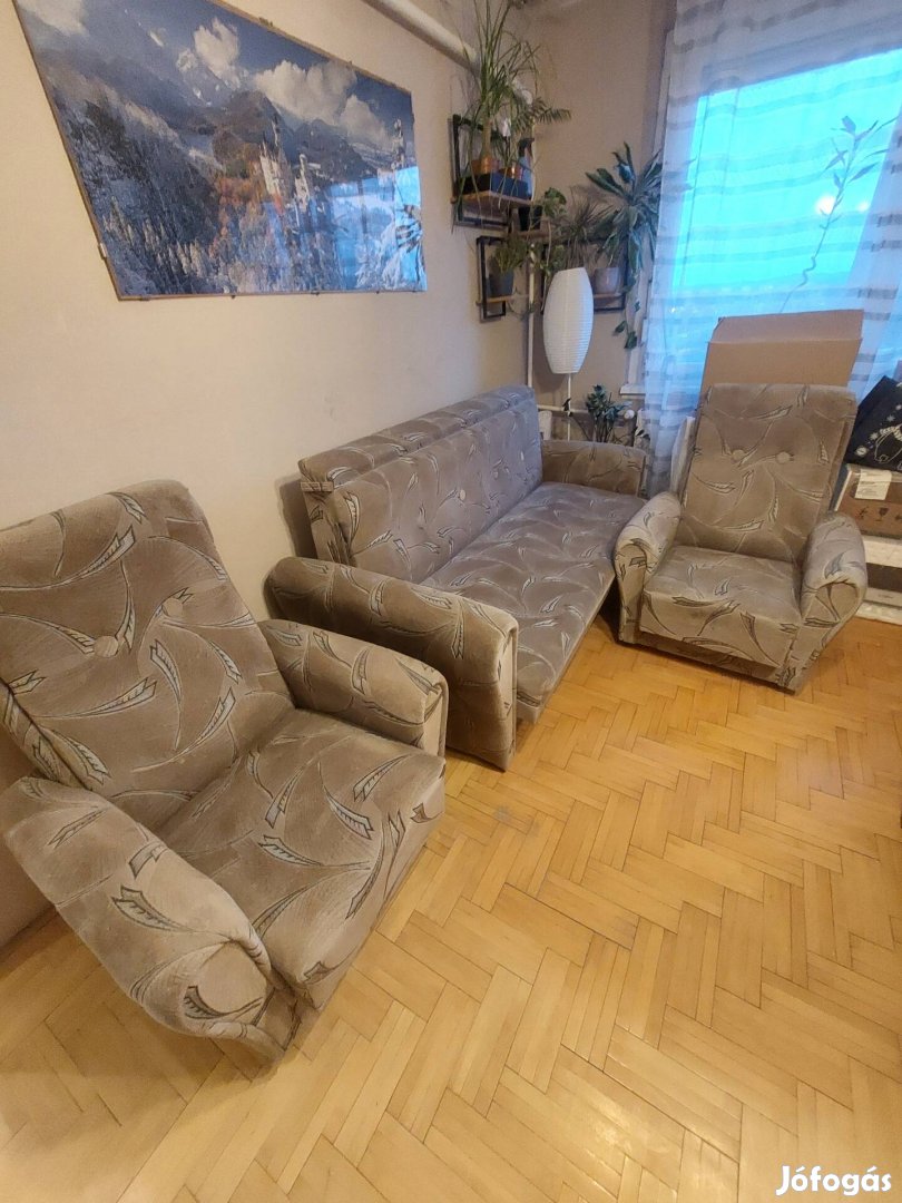 Szürke kanapé + 2 db fotel