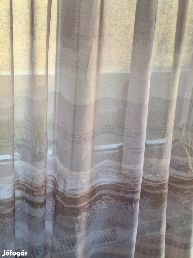 Szürke keresztbe csíkos új függöny 4m x 290 cm