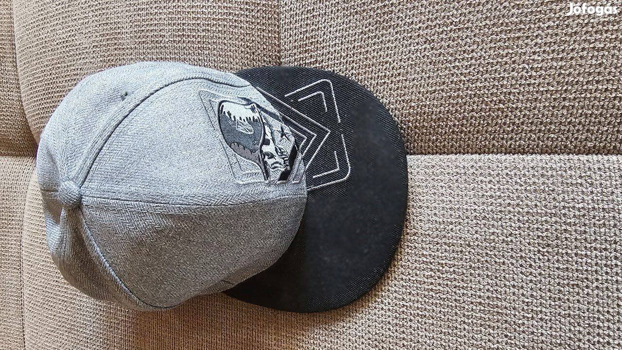 Szürke különleges baseball sapka