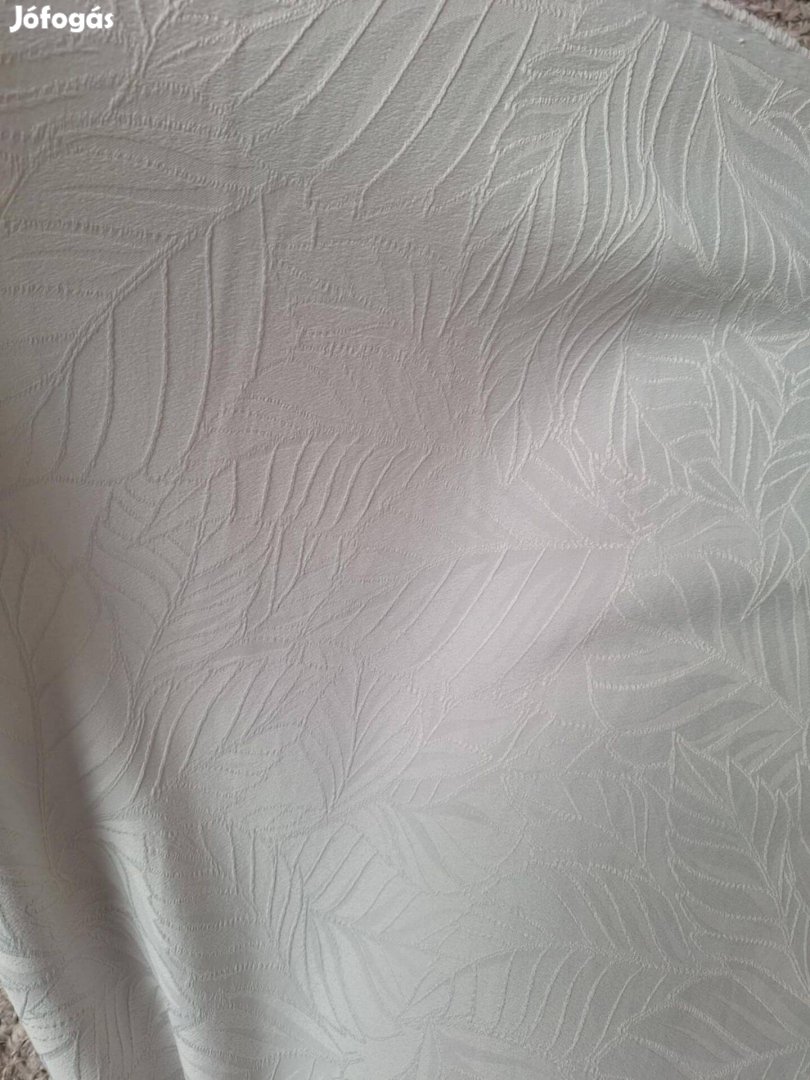 Szürke levélmintás új sötétítő-dekor függöny 12m x 150 cm