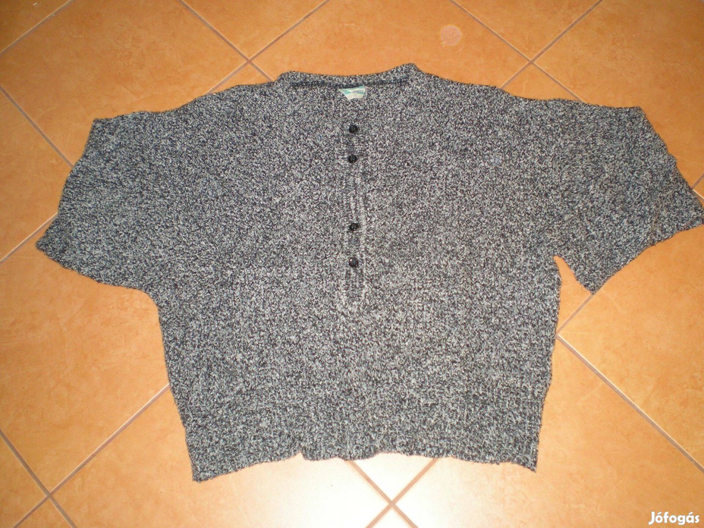 Szürkés feketés színű női pulóver XL-es XL