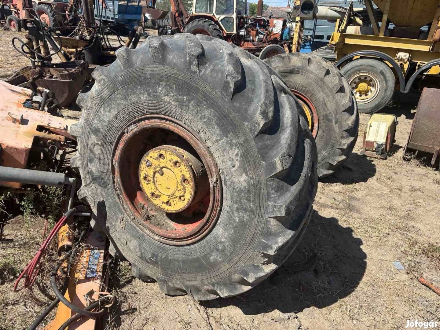 T150 komplett kerék 21,3 24R
