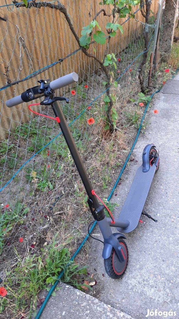 T1 elektromos roller