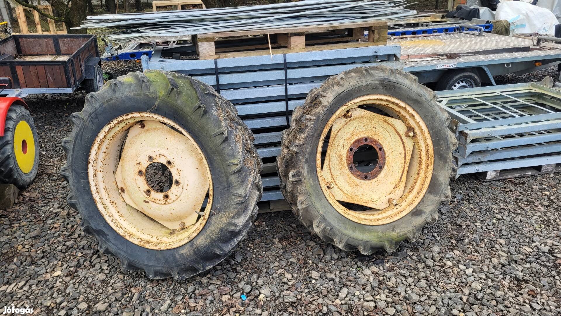 T25 hátsó kerekek eladó