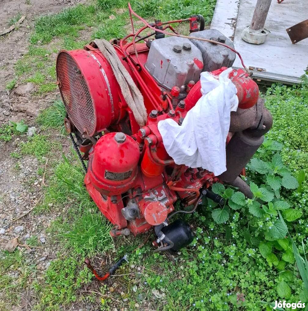 T25 kistraktor motor