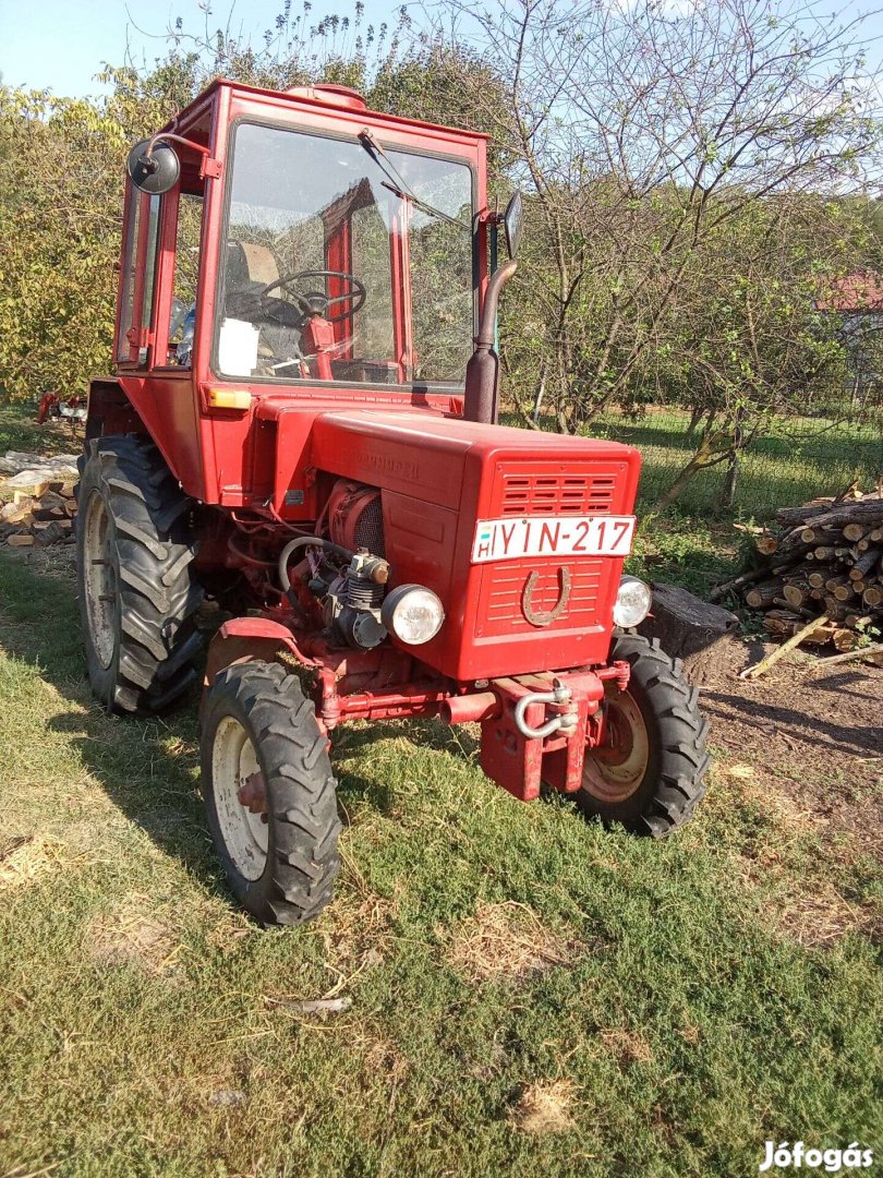 T25 traktor 4év műszaki