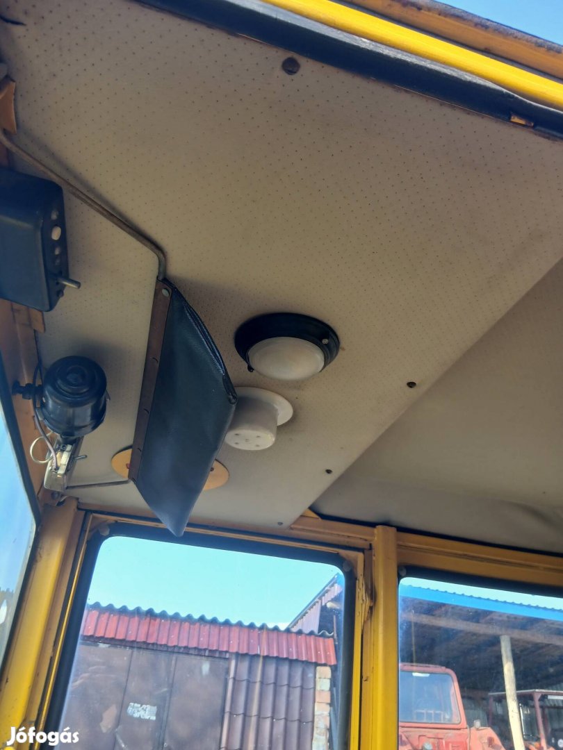 T25a vlagyimirec traktor eladó!