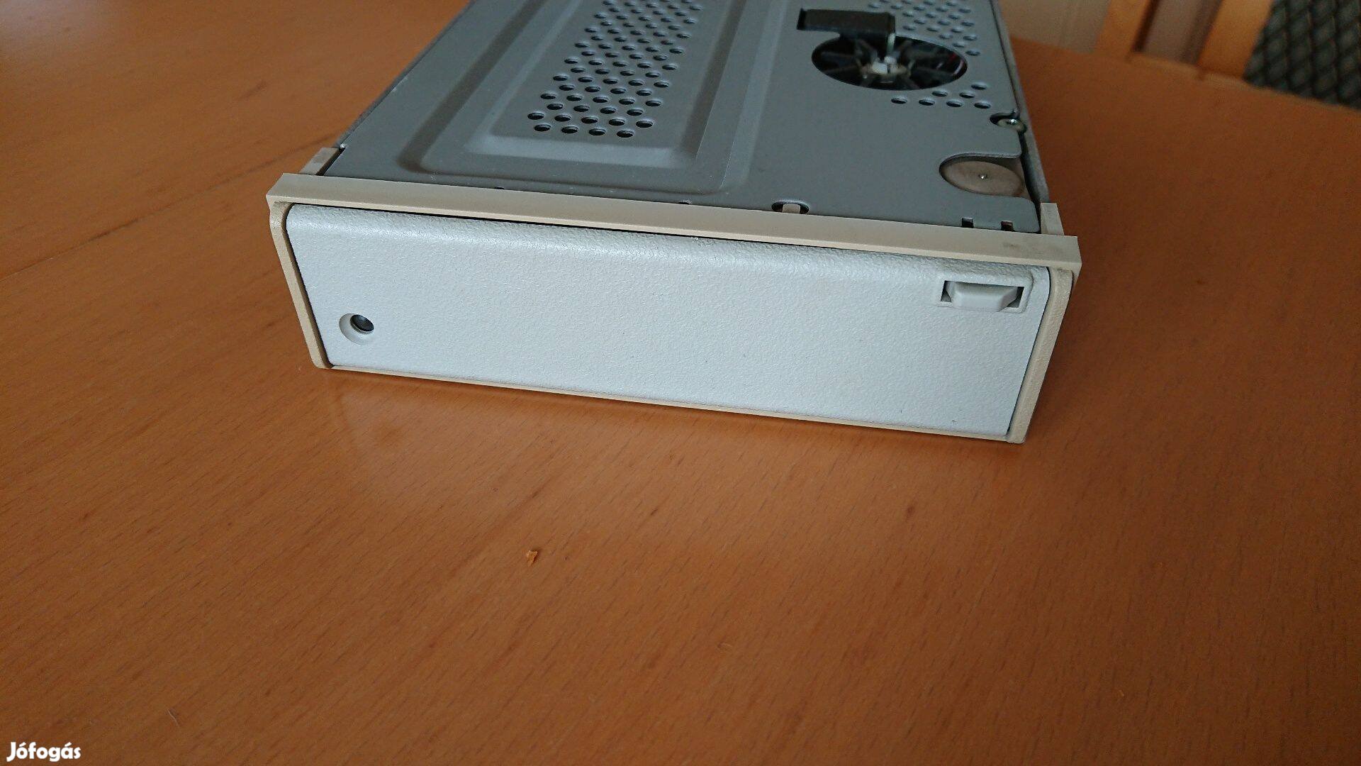TDC 4120 Tandberg Data