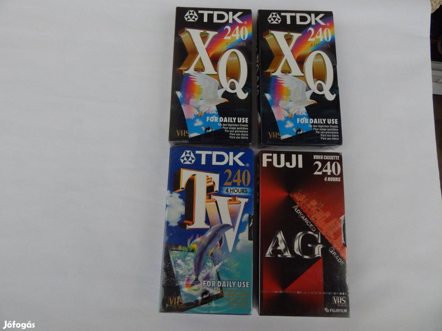 TDK és Fuji 240 perces VHS kazetták Bontatlan Fóliás