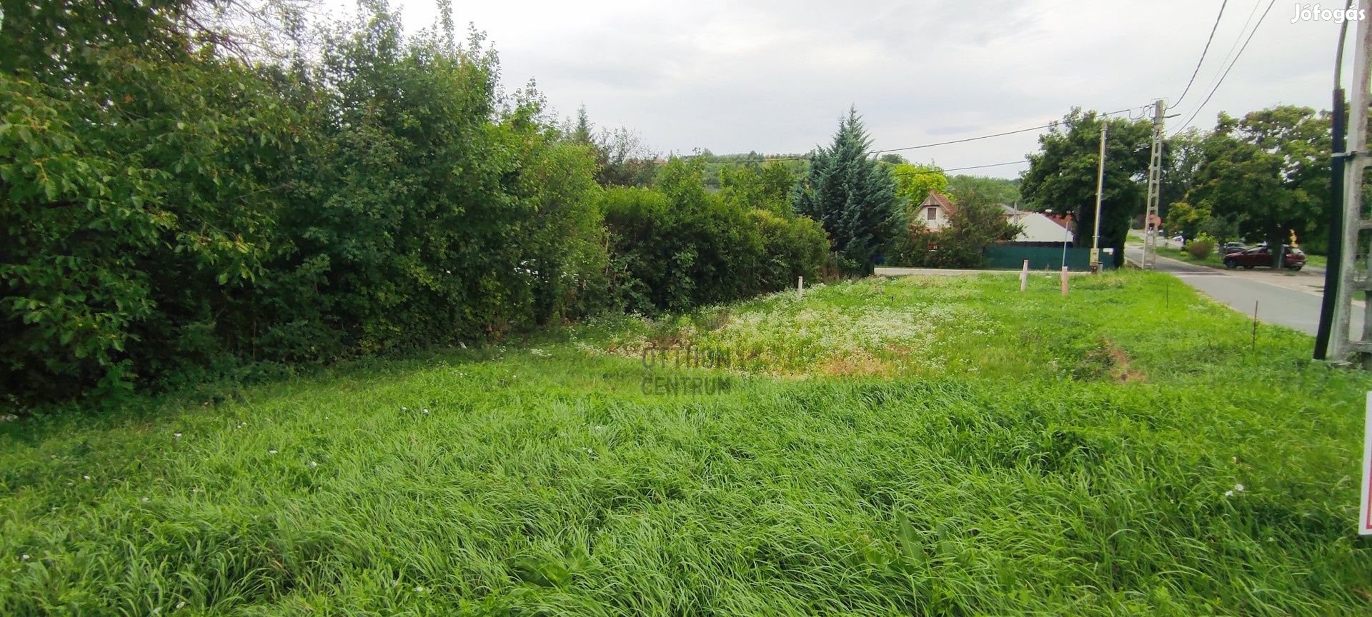 TELKI - SAROKTELEK - KÖZPONTI HELYEN