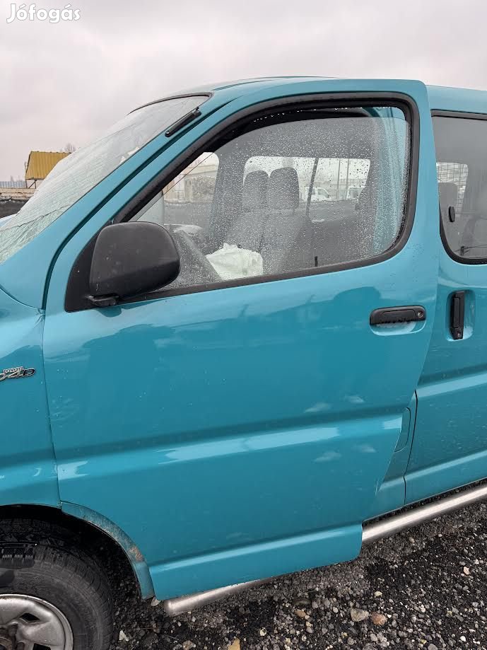 TOYOTA HI-ACE BAL ELSŐ ÜLÉS eladó