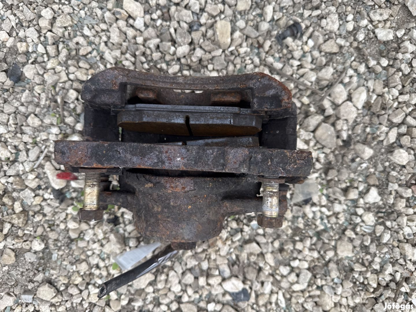 TOYOTA HI-ACE FÉKNYEREG MUNKAHENGERREL eladó