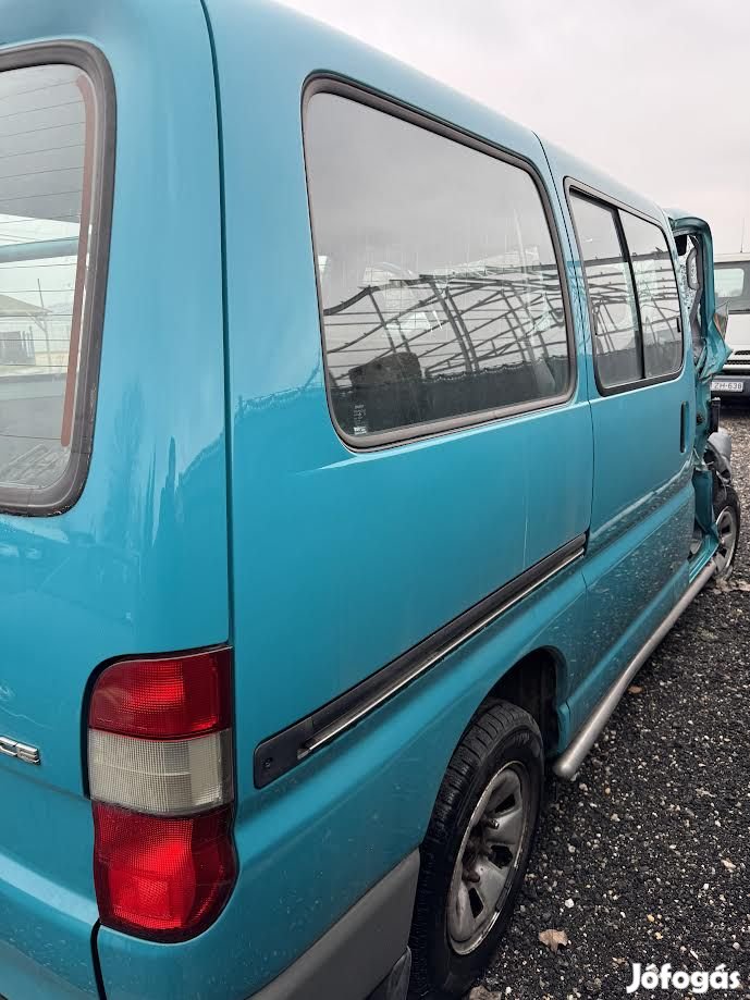 TOYOTA HI-ACE JOBB HÁTSÓ SÁRVÉDŐ eladó