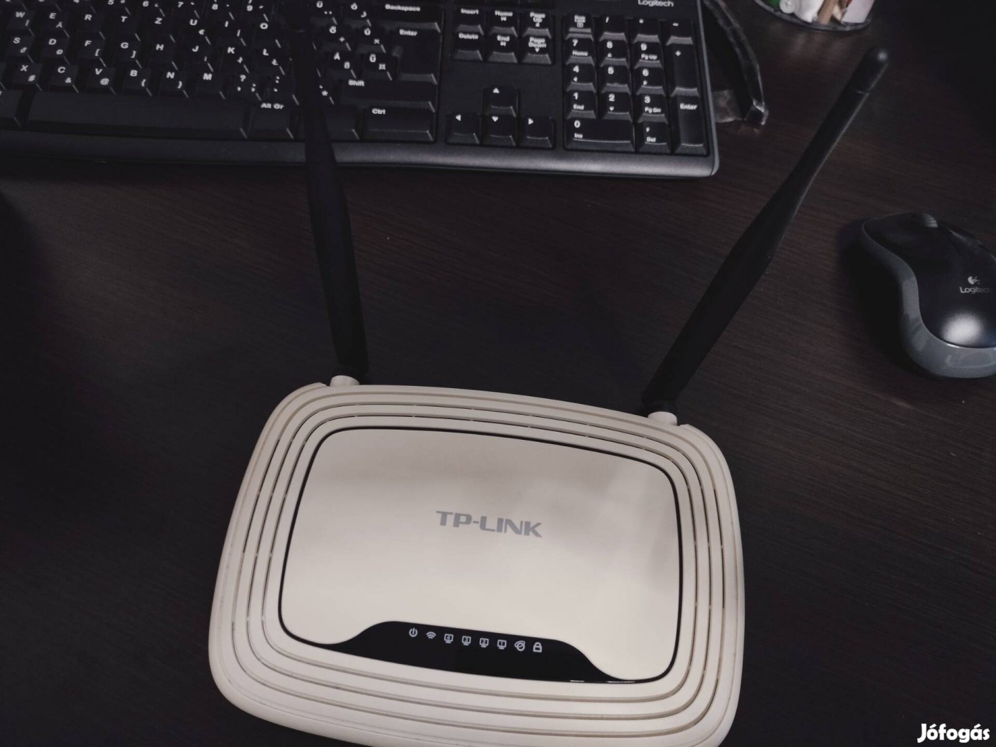 TP-Link 841N router tápegység nélkül 