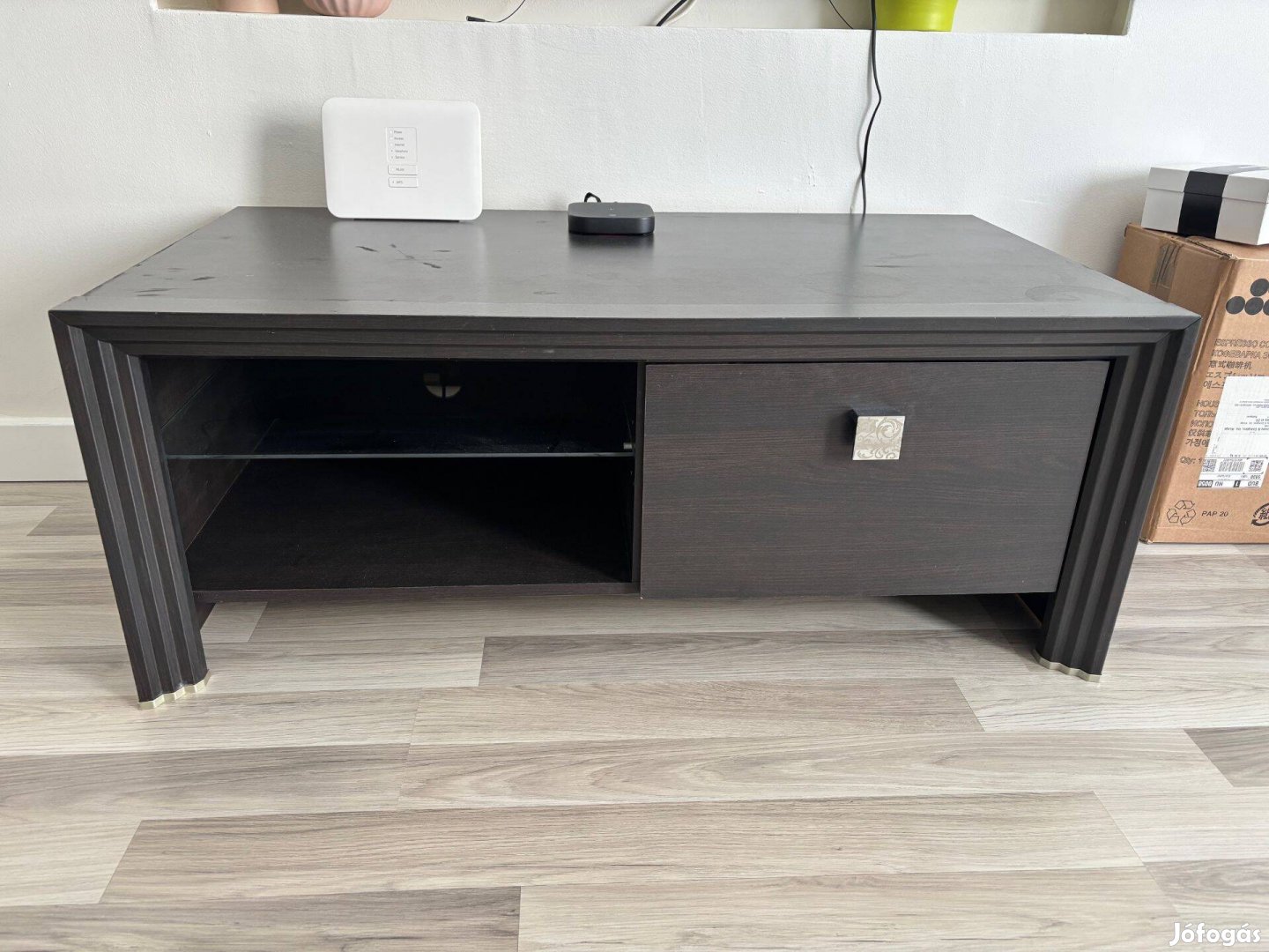 TV állvány jó állapotban
