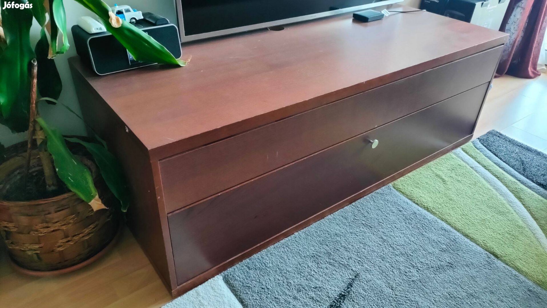 TV szekrény, Tv állvány Tv-szekrény állvány fiókkal ajtóval eladó