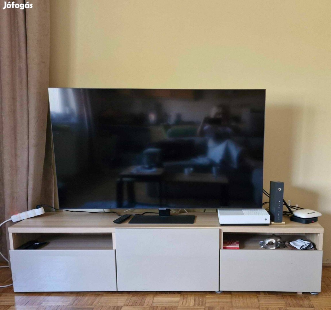 TV szekrény újszerű