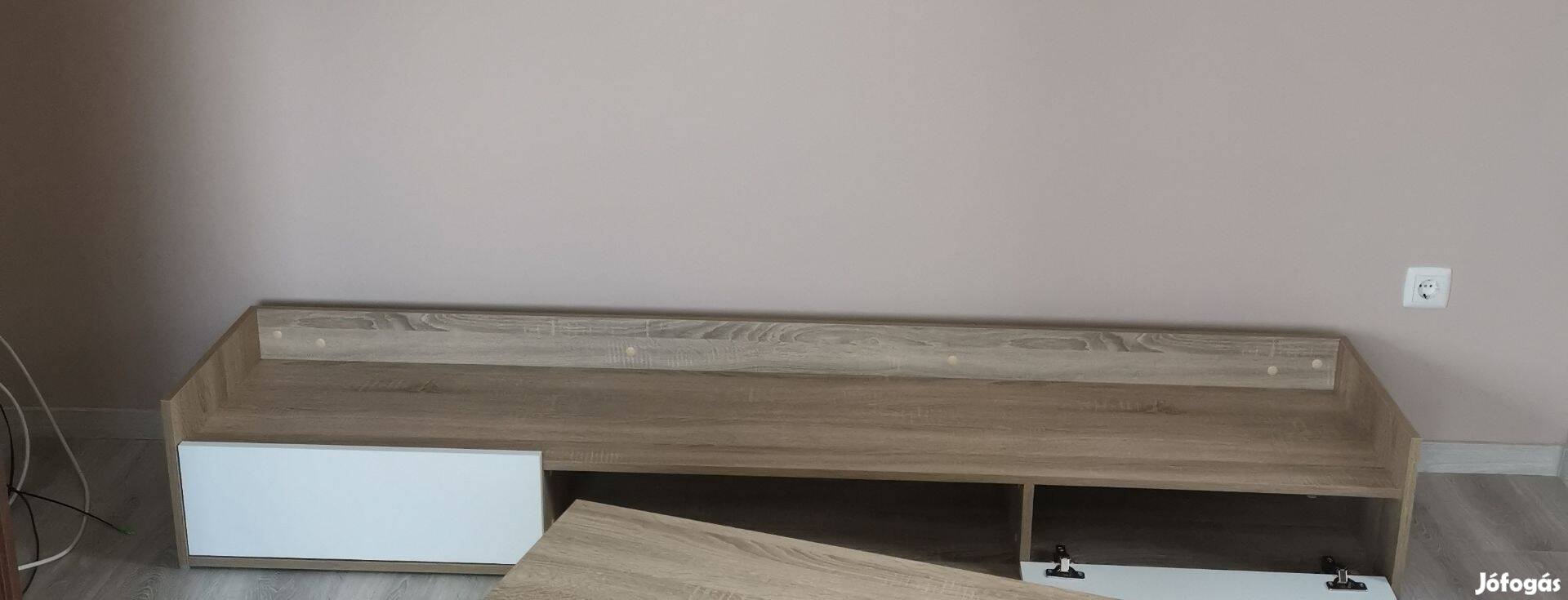 TV tartó szekrény eladó!