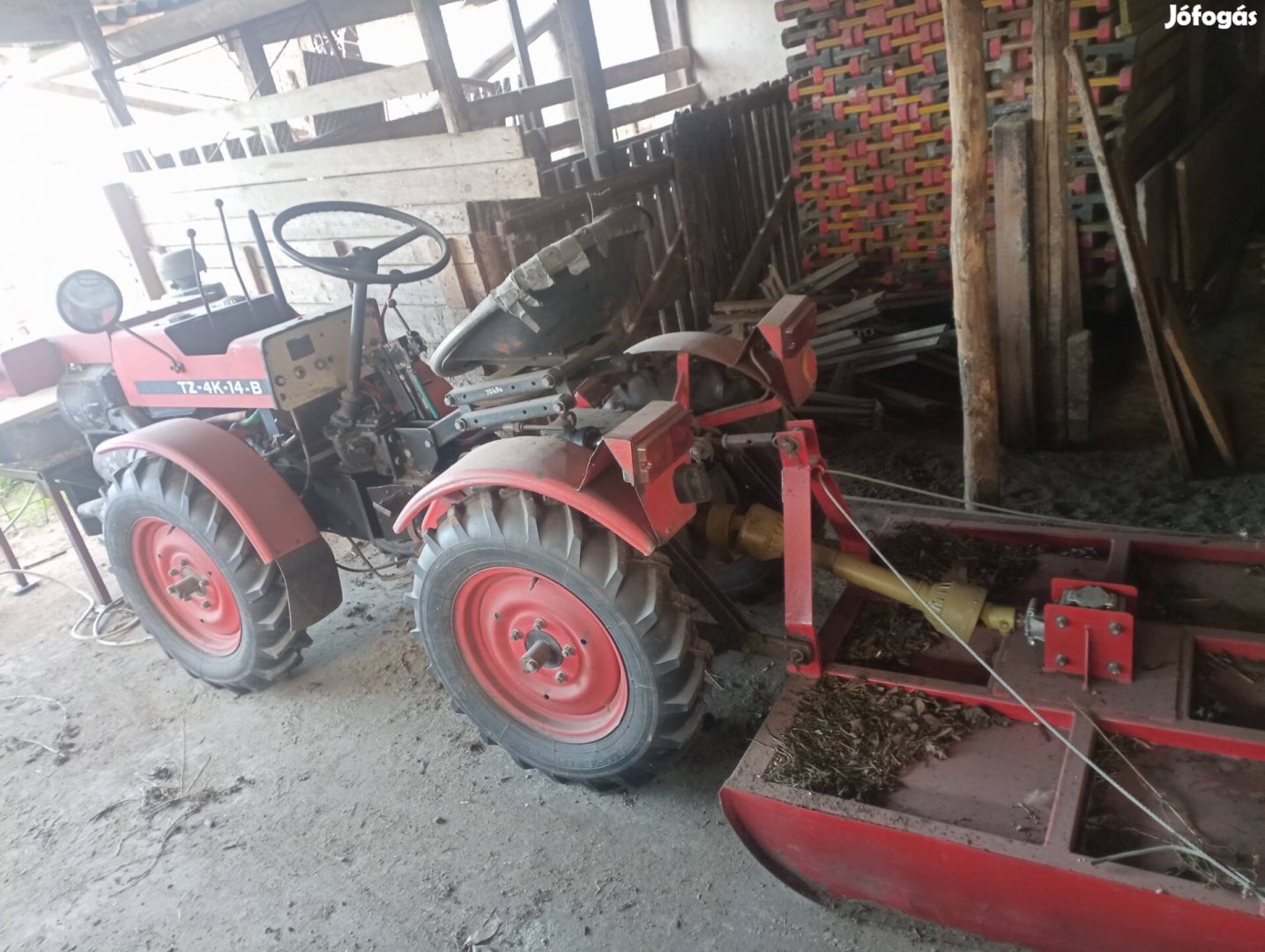 TZ4K kerti traktor
