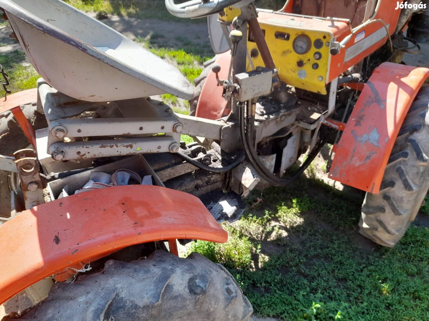 TZ4K kerti traktor
