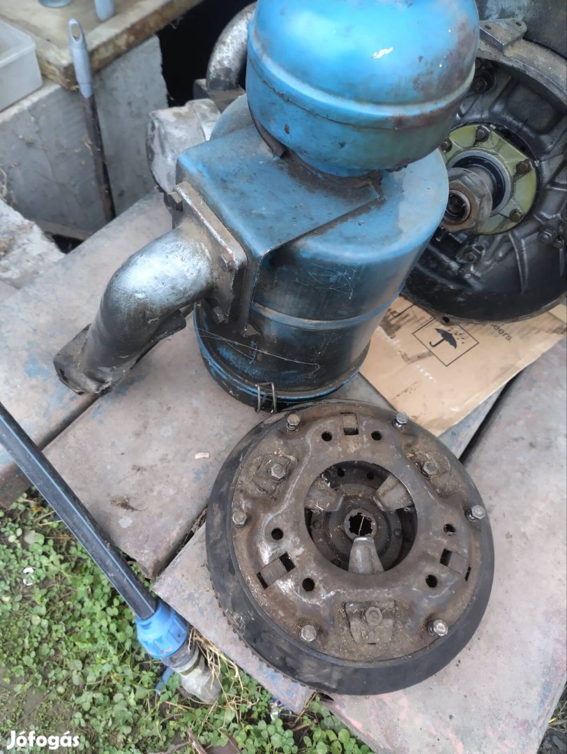 TZ4K komplett motor önindító nélkül eladó 